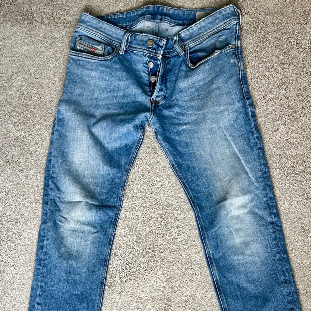 Diesel Men’s Sleekner Skinny Jeans.